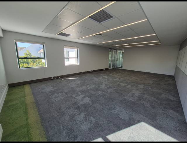 667M² OFFICE TO LET IN WOODMEAD